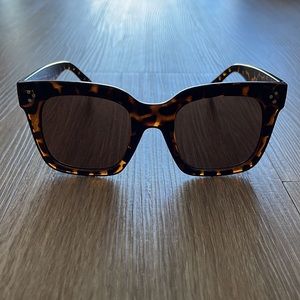 Square frame sunglasses